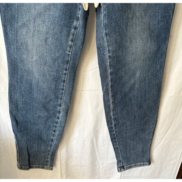 Judy Blue Women’s High Waist Drawstring Jogger Jeans Size 5/27 Measures 30x30.5 - Picture 7 of 7